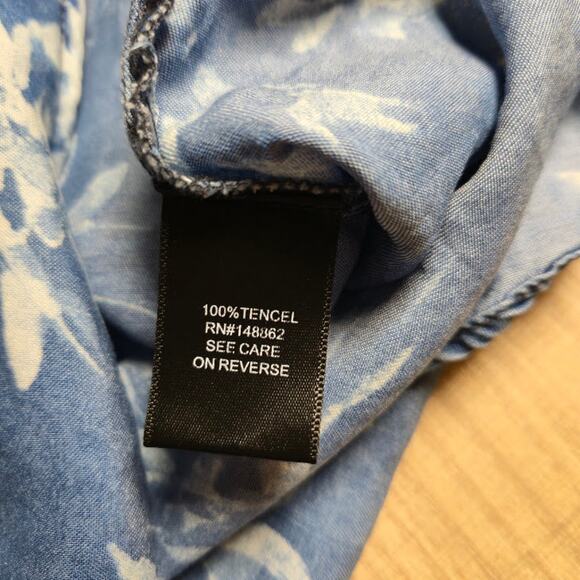 Torrid Womens Floral Chambray Harper Top Size 3X Blue Preppy Cottagecore Casual - Picture 7 of 8